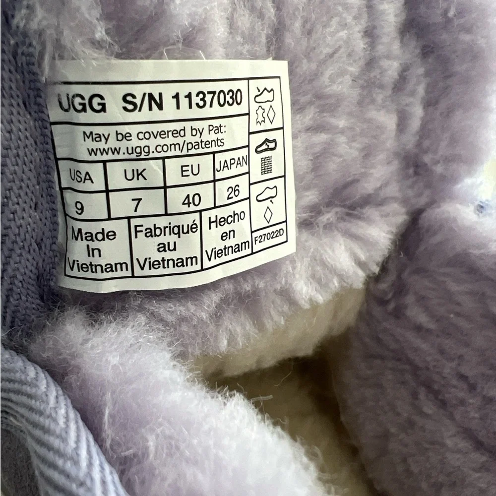 UGG Lavender Boots - Picture 5 of 7